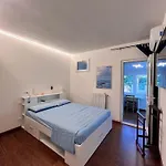 בית כפרי Santa Giulia Seascape & Garden *