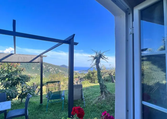 منزل ريفي Santa Giulia Seascape & Garden Crocetta (Liguria)
